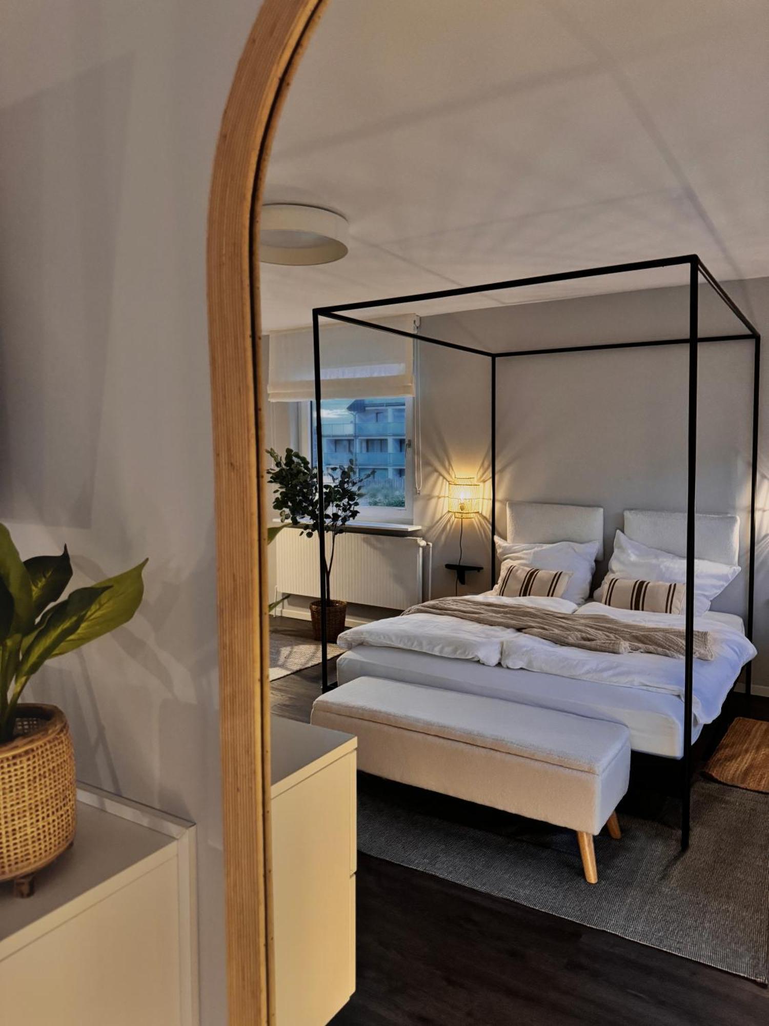 Seaside Rooms - Design-Apartment Mit Balkon & Parkplatz - Inklusive Strandkorb Direkt Am Wasser Und Spa & Sauna Saisonal Бюзум Экстерьер фото